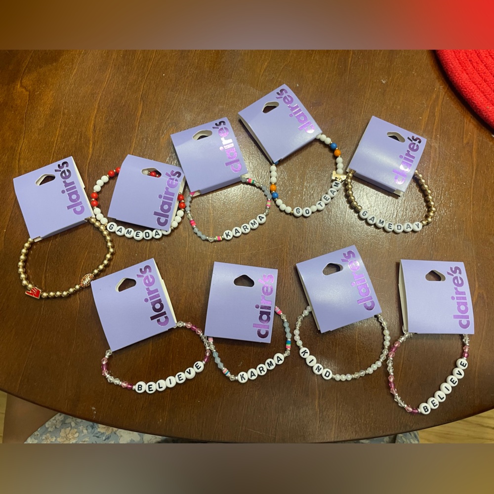 Claire’s bracelet